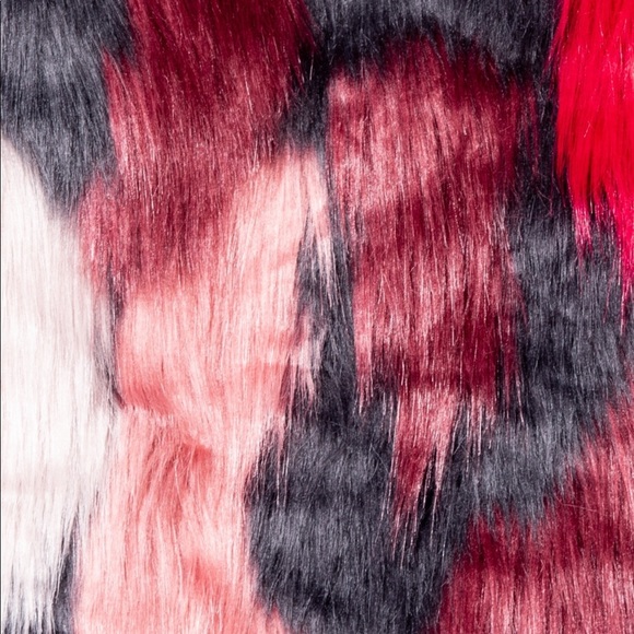 ❤️Nessa Multi Vegan Faux Fur Coat❤️ - Picture 7 of 8